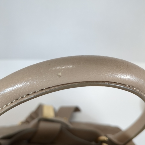 Marc Jacobs Bruna Tan Quilted Leather Handbag, Gold Hardware - Picture 16 of 17